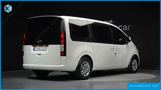 HYUNDAI STARIA TOURER 9-SEATER