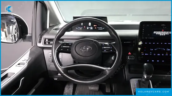HYUNDAI STARIA TOURER 9-SEATER