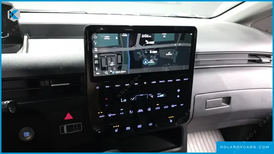 HYUNDAI STARIA TOURER 9-SEATER