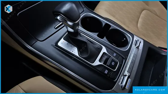 KIA CARNIVAL GASOLINE 11-SEATER PRESTIGE