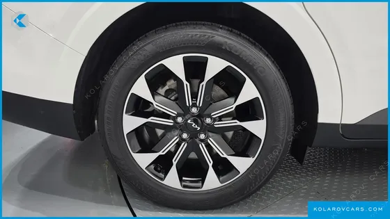 KIA CARNIVAL DIESEL 9-SEATER PRESTIGE