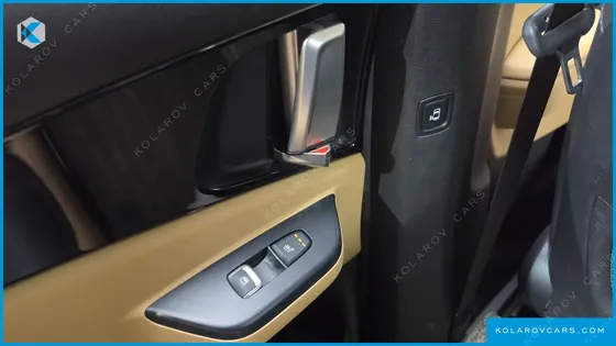 KIA CARNIVAL DIESEL 9-SEATER PRESTIGE