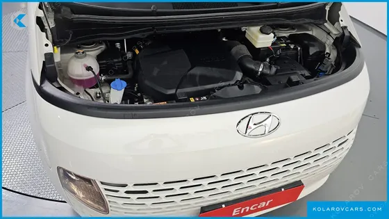 HYUNDAI STARIA CARGO 5-SEATER