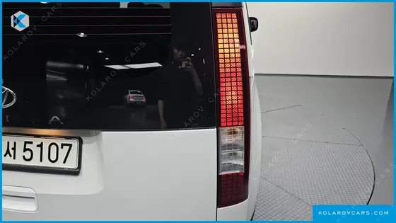 HYUNDAI STARIA CARGO 5-SEATER