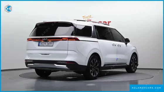 KIA CARNIVAL DIESEL 9-SEATER NOBLESSE