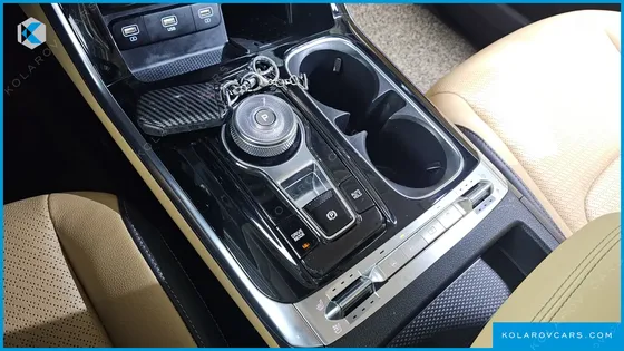 KIA CARNIVAL DIESEL 9-SEATER NOBLESSE