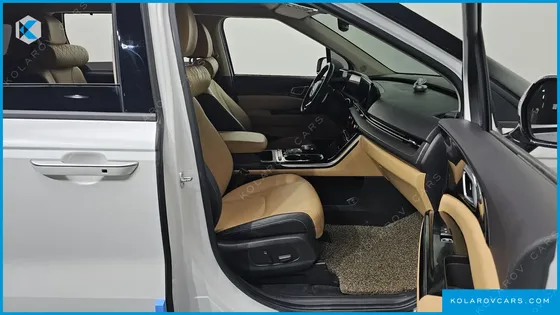 KIA CARNIVAL DIESEL 9-SEATER NOBLESSE