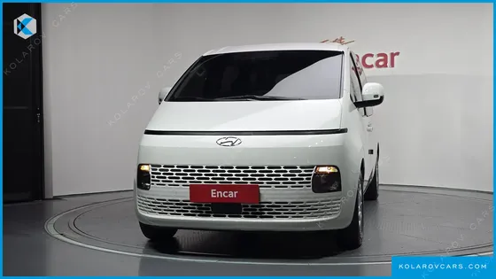 HYUNDAI STARIA TOURER 11-SEATER