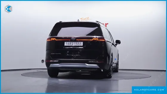 KIA CARNIVAL DIESEL 9-SEATER NOBLESSE