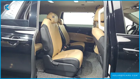 KIA CARNIVAL DIESEL 9-SEATER NOBLESSE