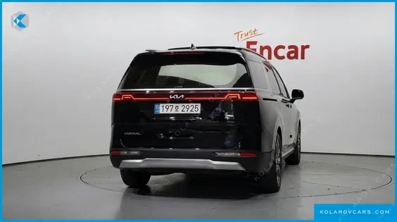 KIA CARNIVAL GASOLINE 7-SEATER SIGNATURE