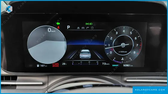 KIA CARNIVAL GASOLINE 7-SEATER SIGNATURE