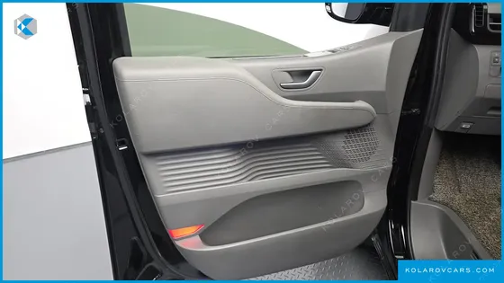 HYUNDAI STARIA L3.5 LOUNGE 9-SEATER