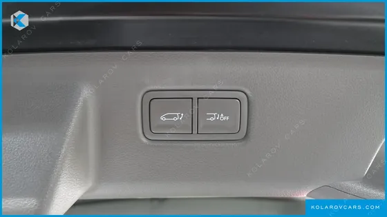 HYUNDAI STARIA L3.5 LOUNGE 9-SEATER