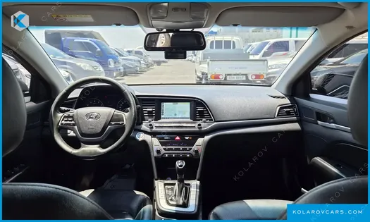 HYUNDAI ELANTRA (AVANTE) 1.6 GDI SMART