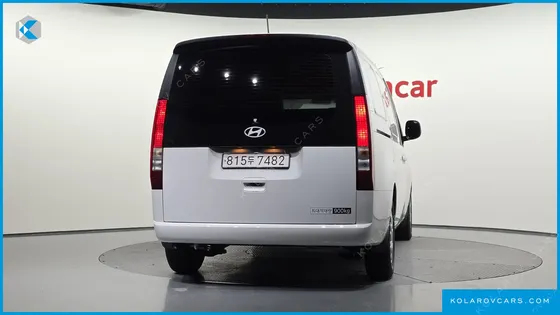 HYUNDAI STARIA L3.5 CARGO 3-SEATER
