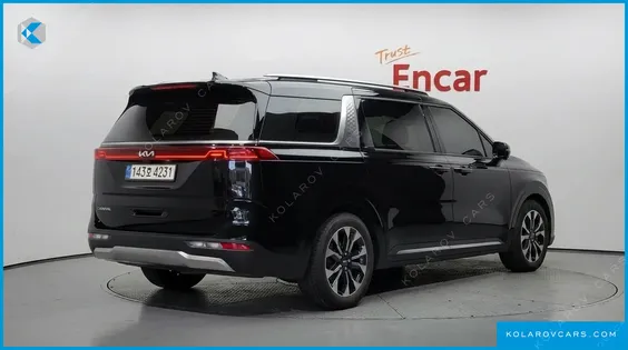 KIA CARNIVAL GASOLINE 9-SEATER SIGNATURE