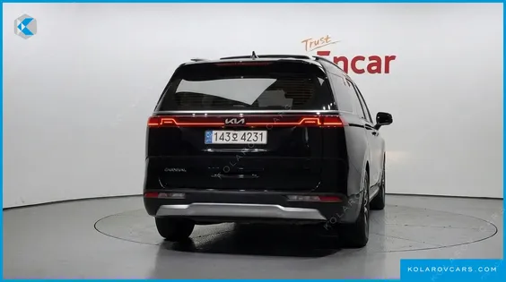 KIA CARNIVAL GASOLINE 9-SEATER SIGNATURE