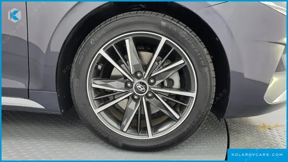 HYUNDAI GRANDEUR 2.5