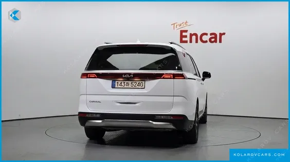 KIA CARNIVAL GASOLINE 9-SEATER SIGNATURE