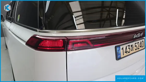 KIA CARNIVAL GASOLINE 9-SEATER SIGNATURE