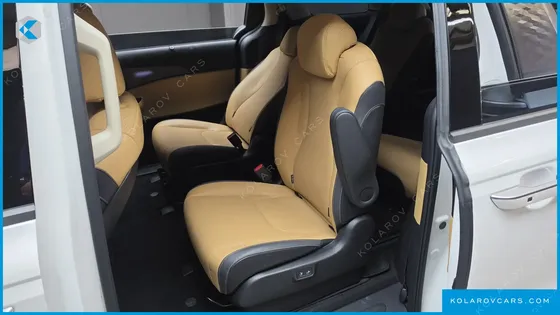 KIA CARNIVAL GASOLINE 9-SEATER SIGNATURE