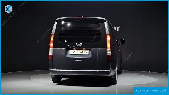 HYUNDAI STARIA TOURER 11-SEATER