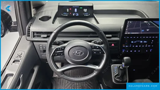 HYUNDAI STARIA TOURER 11-SEATER