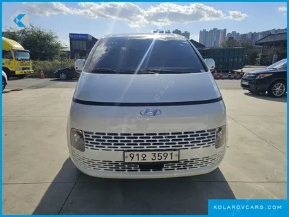 HYUNDAI STARIA CARGO 3-SEATER