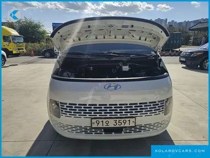 HYUNDAI STARIA CARGO 3-SEATER
