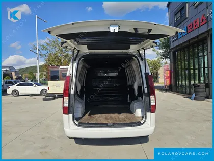 HYUNDAI STARIA CARGO 3-SEATER