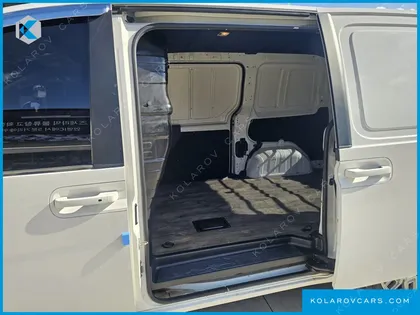HYUNDAI STARIA CARGO 3-SEATER