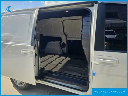HYUNDAI STARIA CARGO 3-SEATER