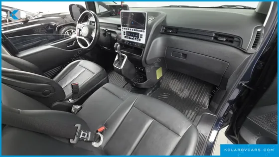HYUNDAI STARIA L3.5 CARGO 3-SEATER