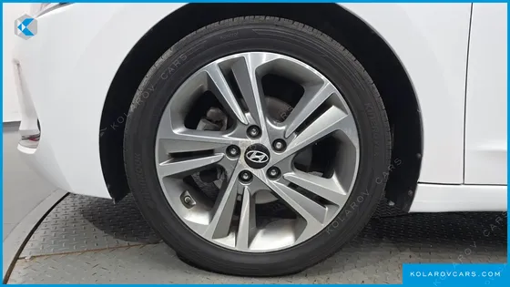 HYUNDAI ELANTRA (AVANTE) 1.6 GDI VALUE PLUS