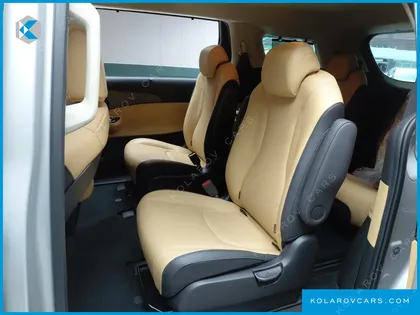 KIA CARNIVAL GASOLINE 9-SEATER NOBLESSE