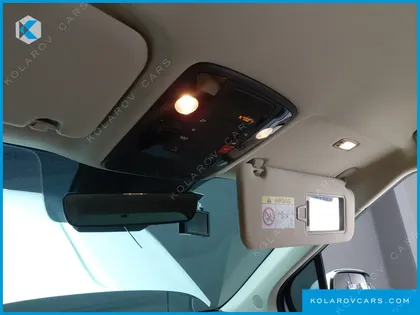 KIA CARNIVAL GASOLINE 9-SEATER NOBLESSE