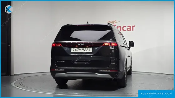 KIA CARNIVAL DIESEL 11-SEATER SIGNATURE