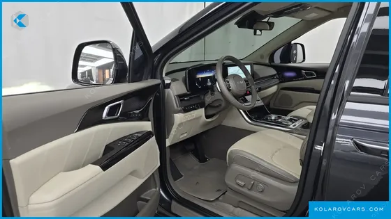 KIA CARNIVAL DIESEL 11-SEATER SIGNATURE