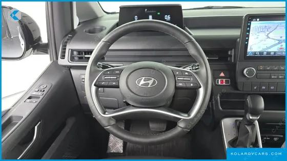 HYUNDAI STARIA L3.5 CARGO 5-SEATER