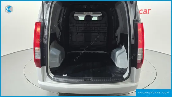 HYUNDAI STARIA L3.5 CARGO 5-SEATER