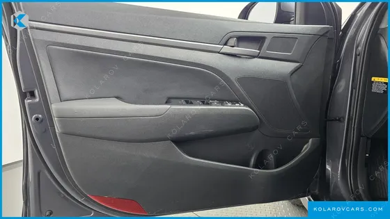 HYUNDAI ELANTRA (AVANTE) 1.6 GDI SMART