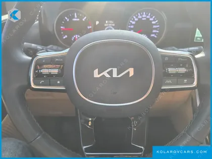KIA CARNIVAL DIESEL 9-SEATER NOBLESSE