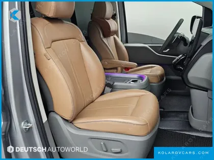HYUNDAI STARIA L3.5 LOUNGE 7-SEATER
