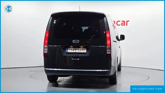 HYUNDAI STARIA TOURER 11-SEATER