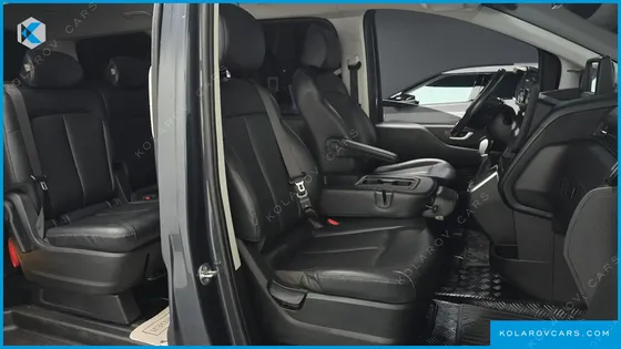 HYUNDAI STARIA TOURER 11-SEATER