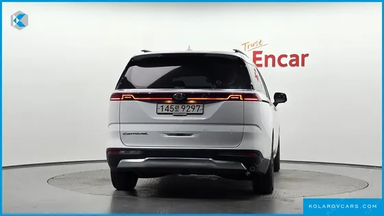 KIA CARNIVAL DIESEL 9-SEATER SIGNATURE