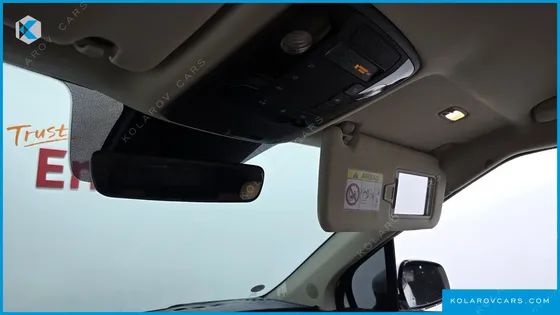 KIA CARNIVAL DIESEL 9-SEATER SIGNATURE