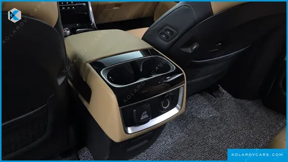 KIA CARNIVAL DIESEL 9-SEATER SIGNATURE