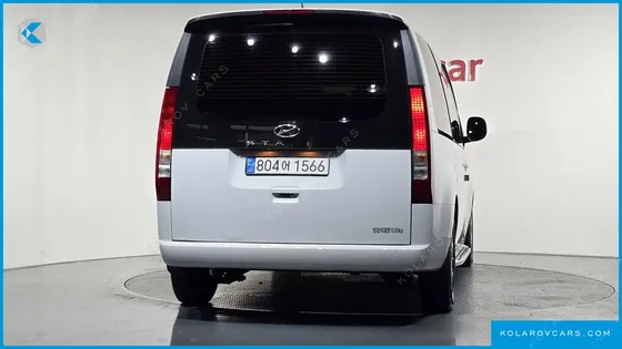 HYUNDAI STARIA CARGO 5-SEATER